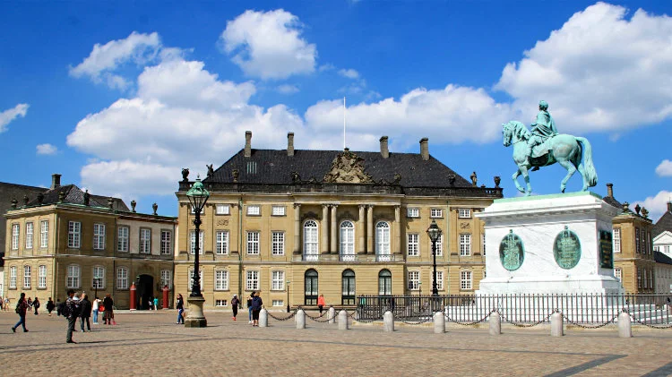 Quảng trường Amalienborg - Đan Mạch